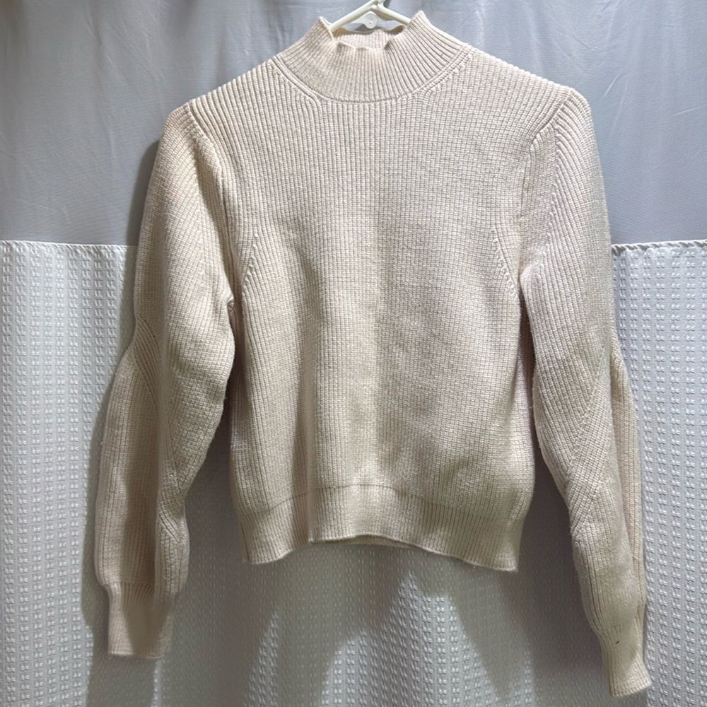 Cream Cropped Sweater!!